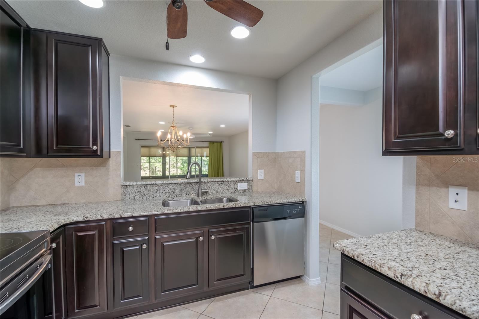 Image 7 of 36 For 7249 93rd Avenue