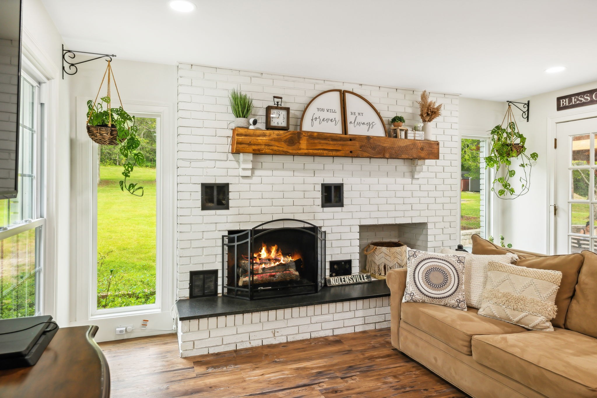 Listing photo id 14 for 9708 Hawthorne Street 558