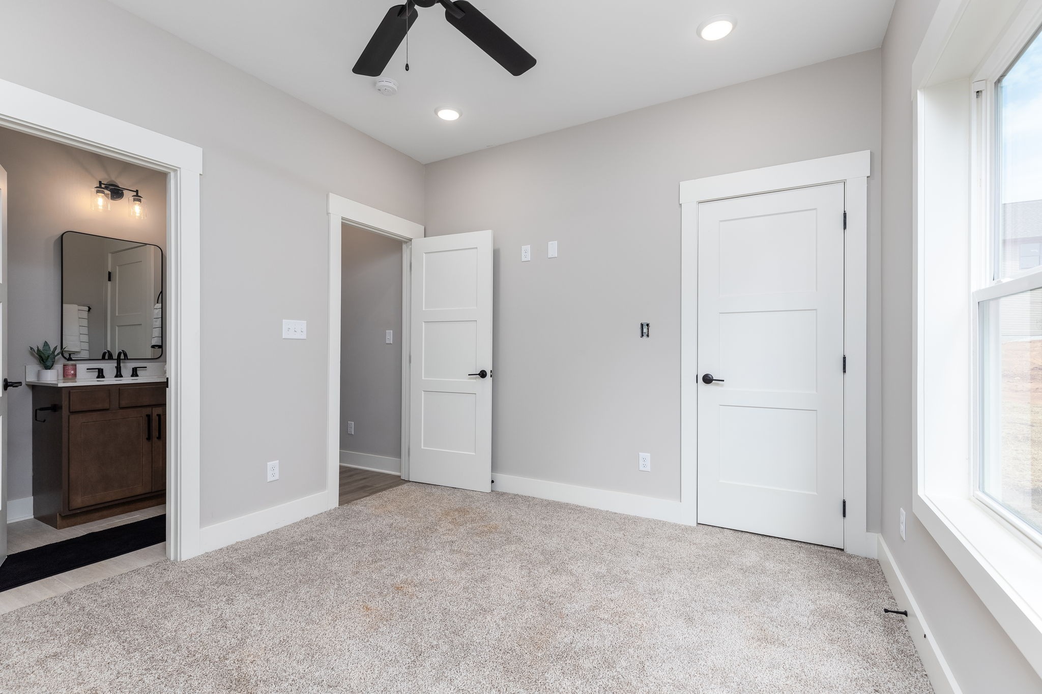 Image 24 of 54 For 1039 25th Street