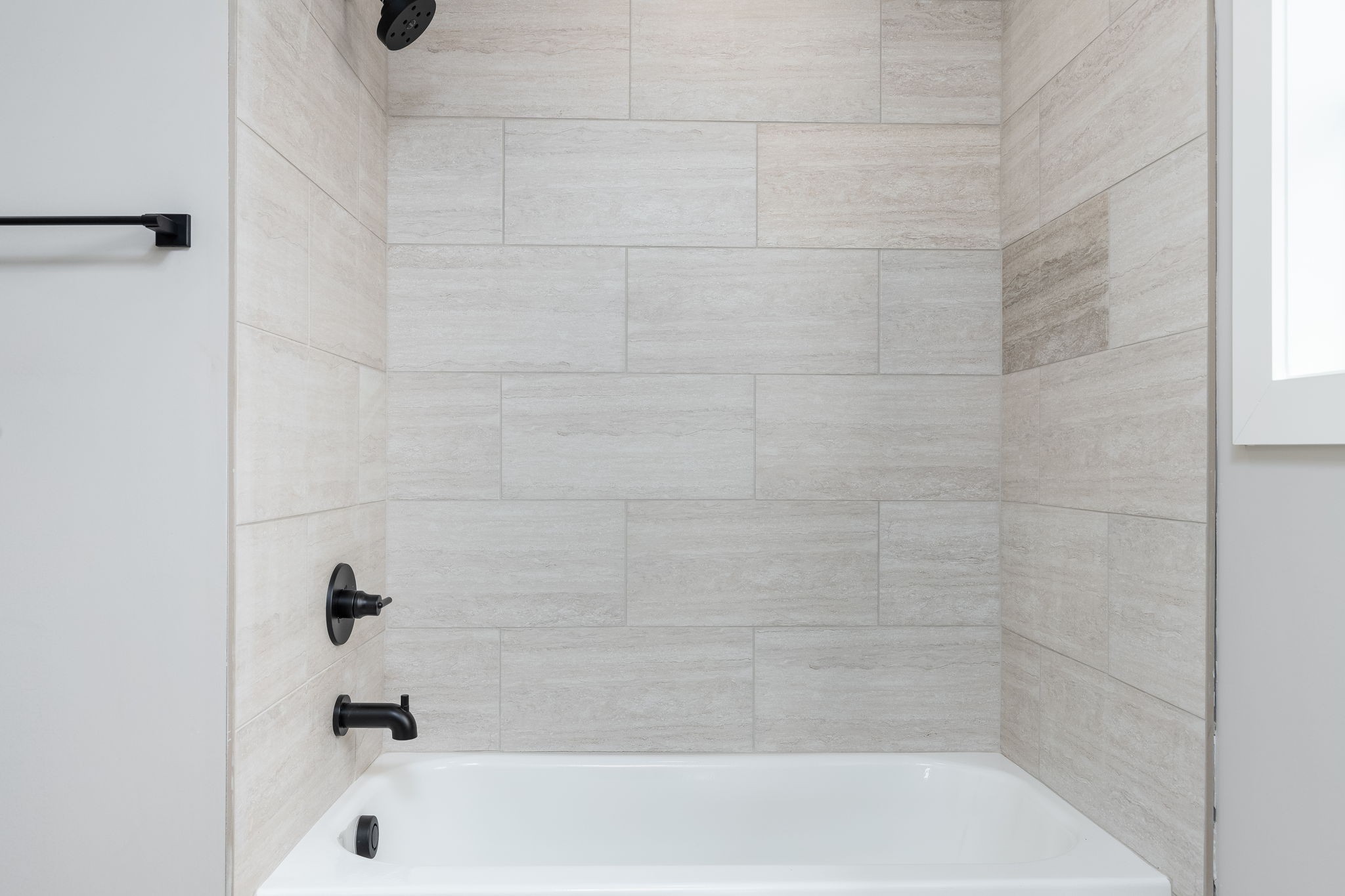 Image 32 of 54 For 1039 25th Street