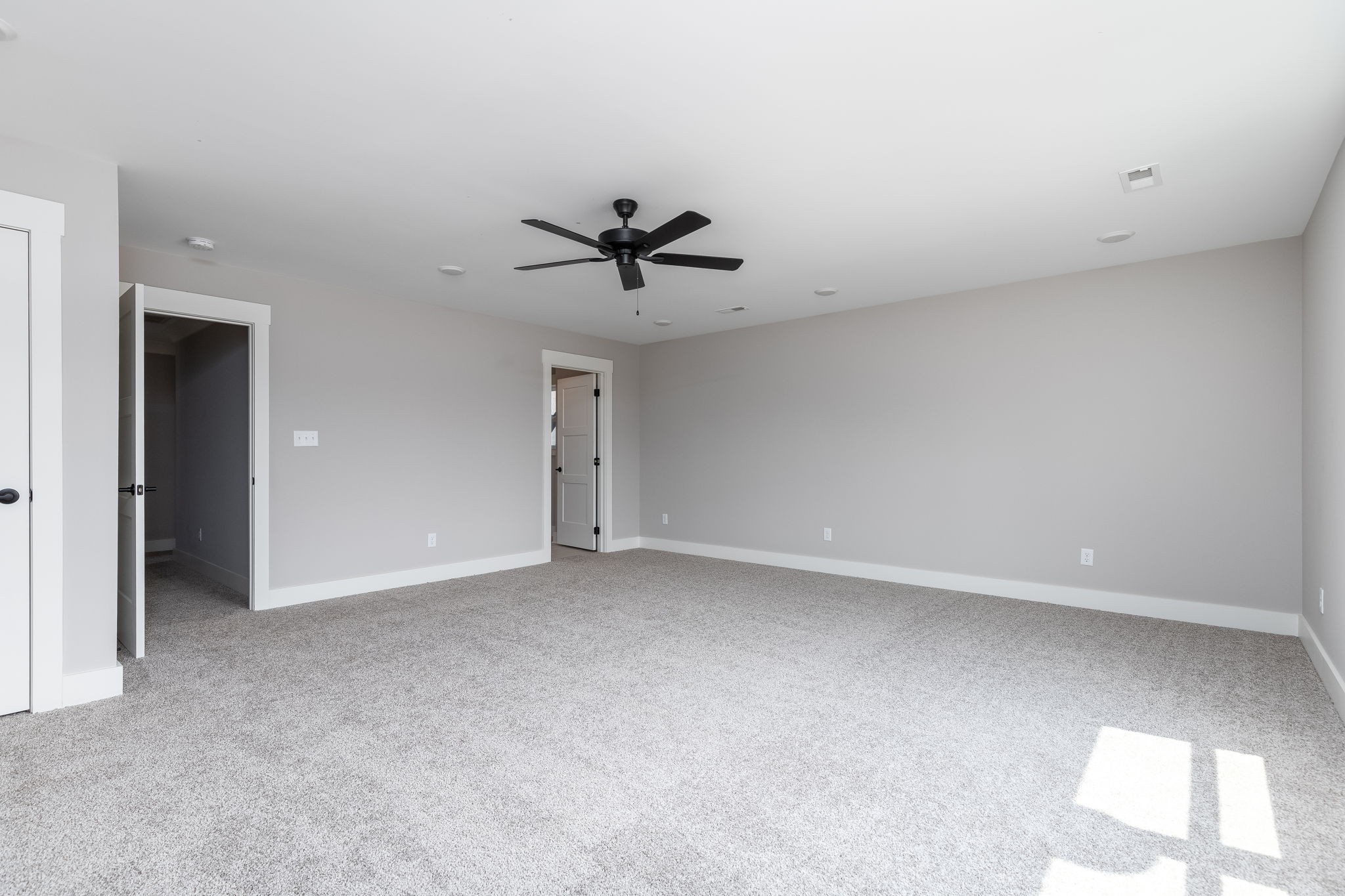 Image 34 of 54 For 1039 25th Street