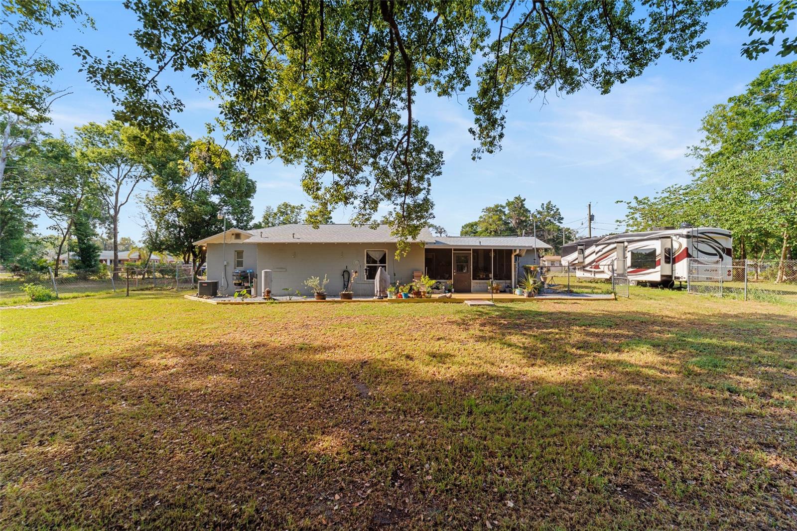 Image 36 of 54 For 1039 25th Street