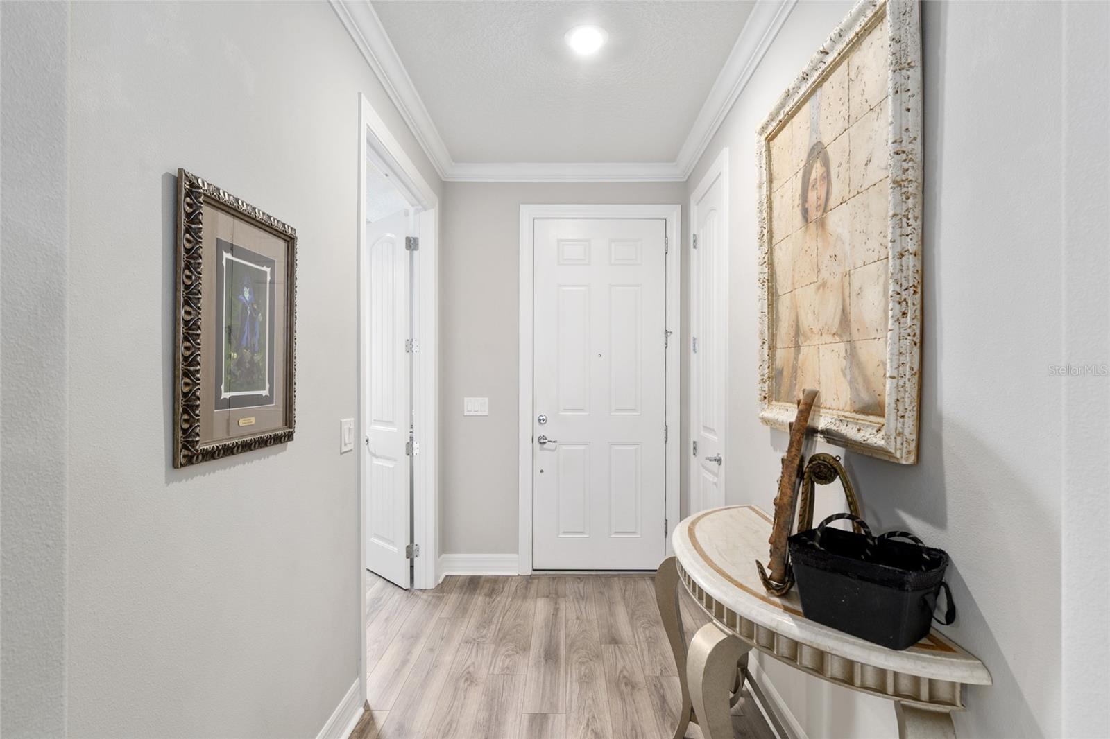 Listing photo id 12 for 6816 95th Circle