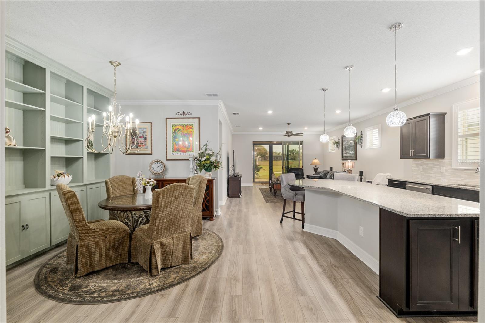 Listing photo id 15 for 6816 95th Circle