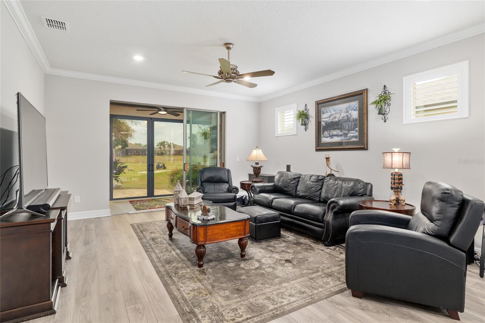 Listing photo id 16 for 6816 95th Circle