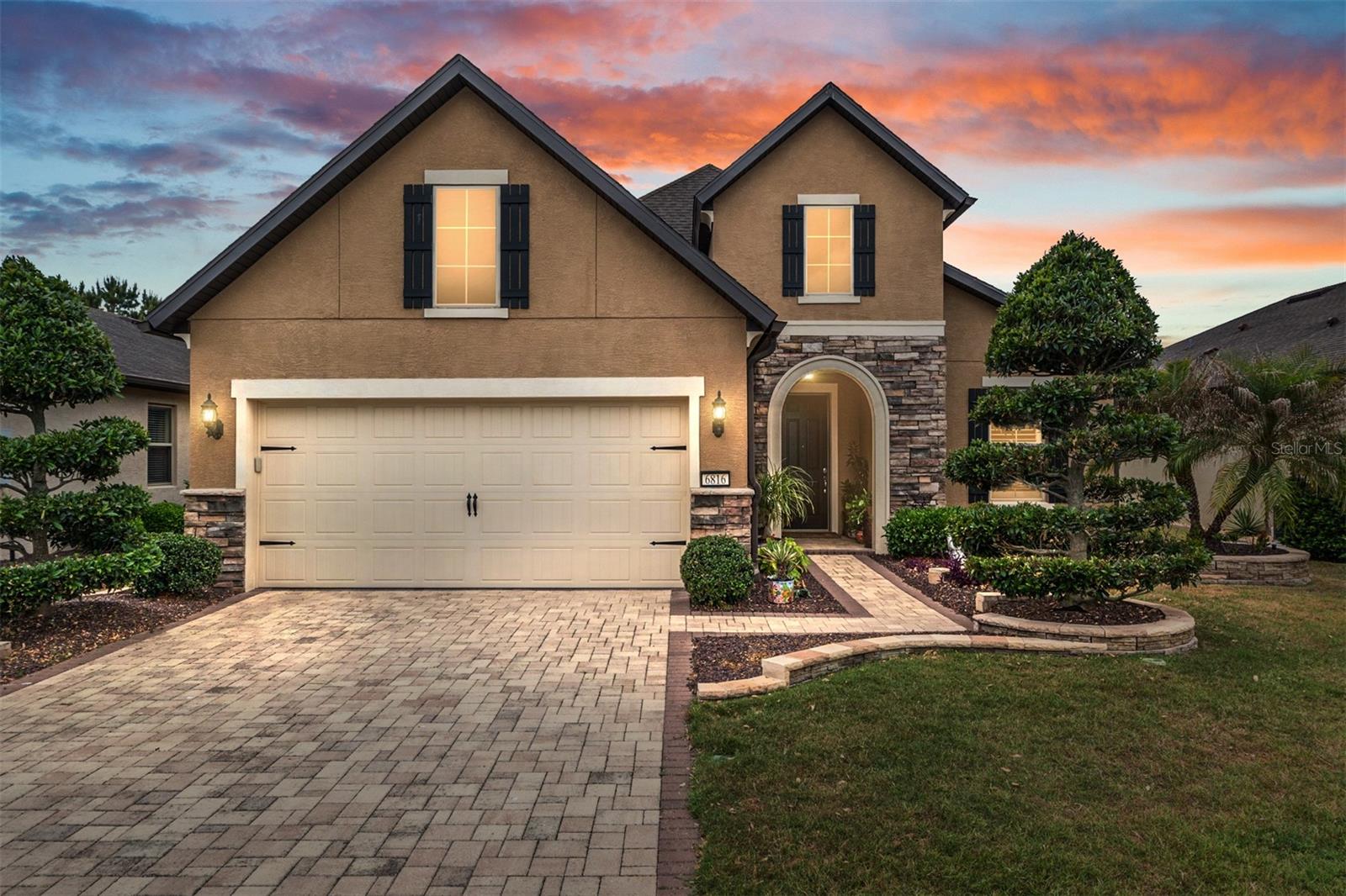 Listing photo id 0 for 6816 95th Circle