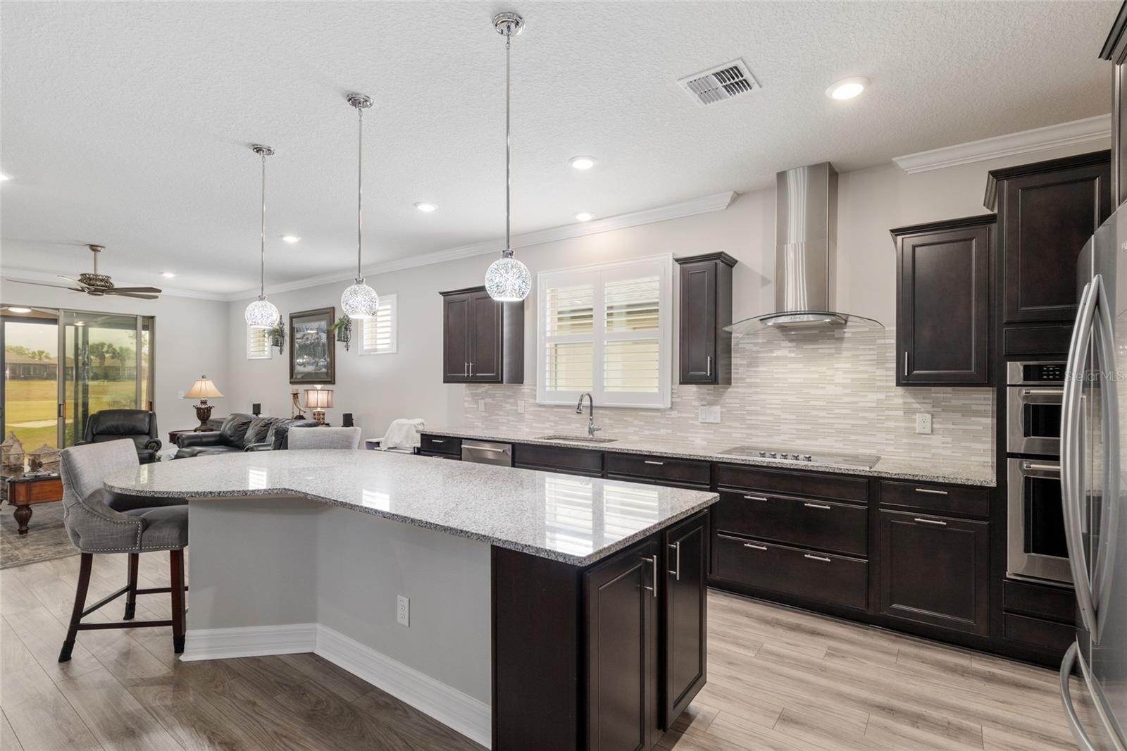 Listing photo id 27 for 6816 95th Circle