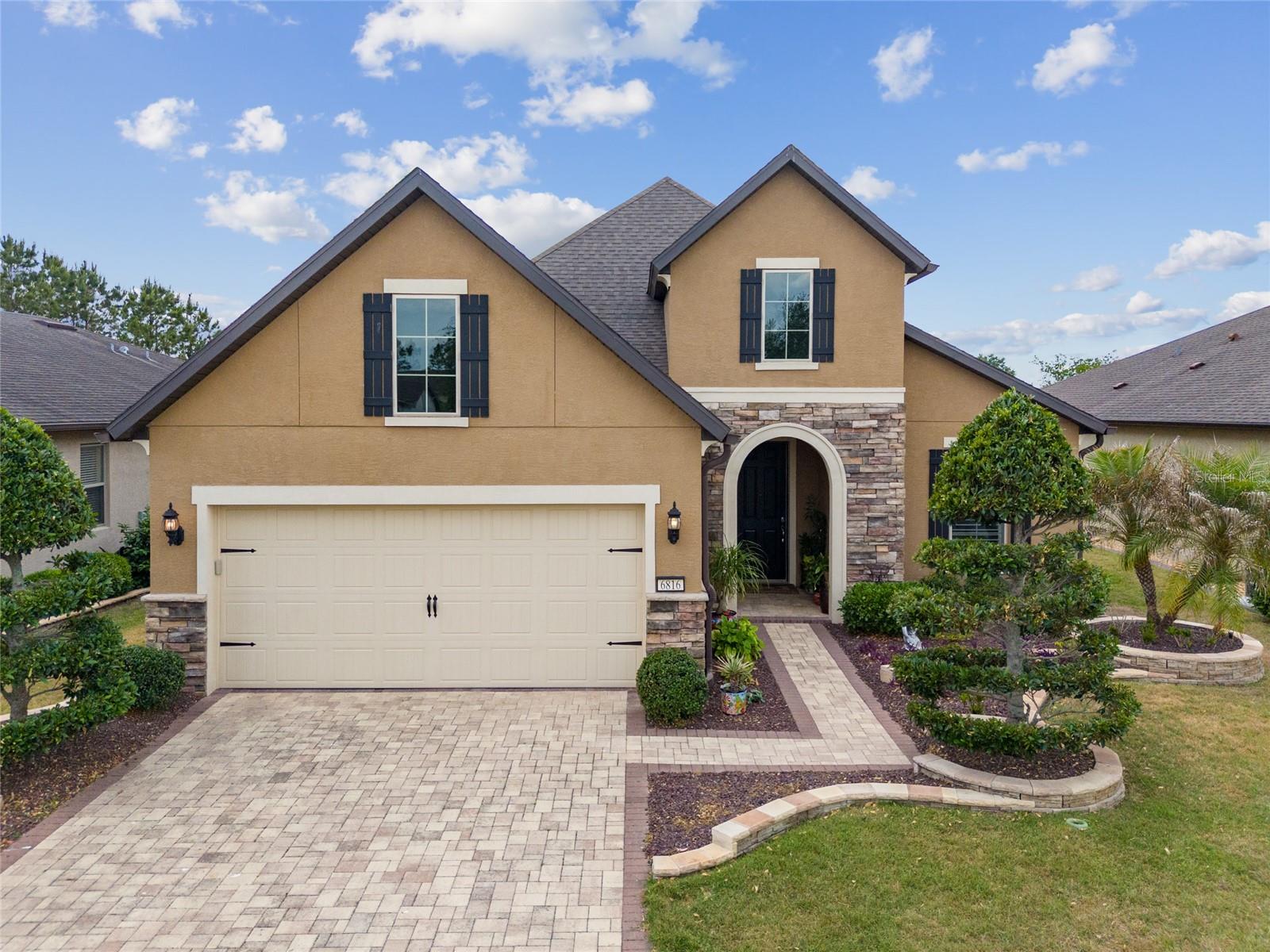 Listing photo id 1 for 6816 95th Circle