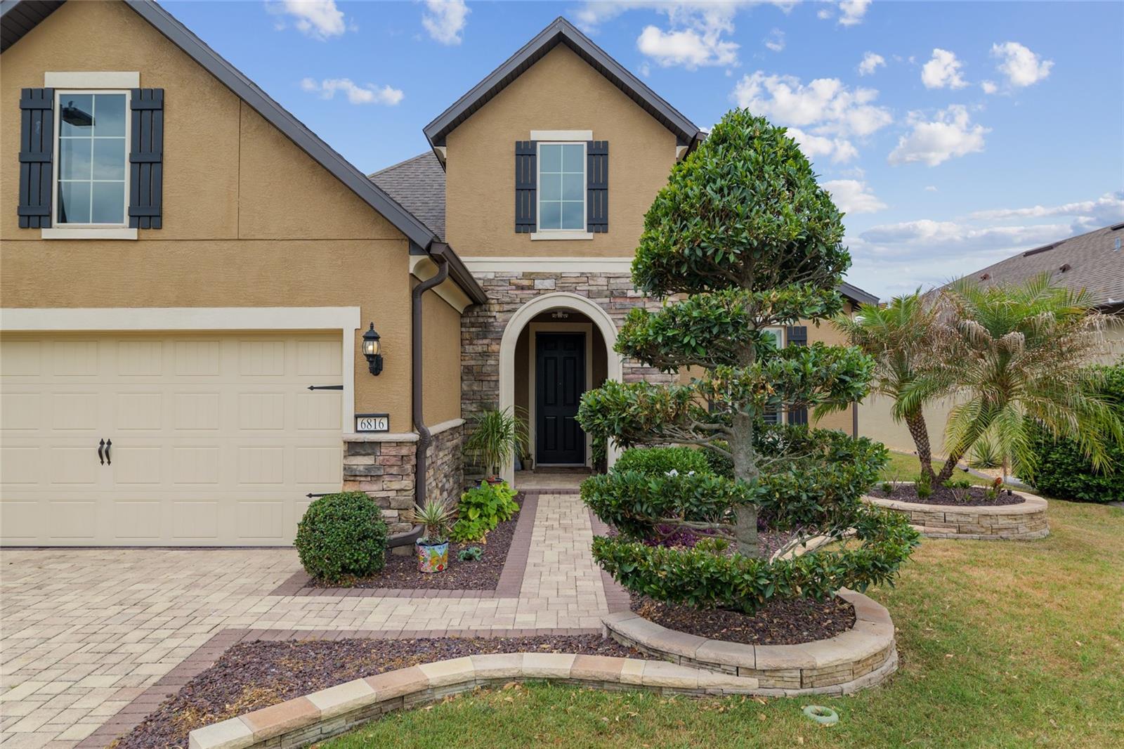 Listing photo id 2 for 6816 95th Circle