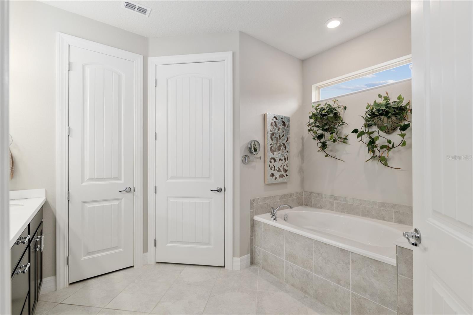 Listing photo id 41 for 6816 95th Circle
