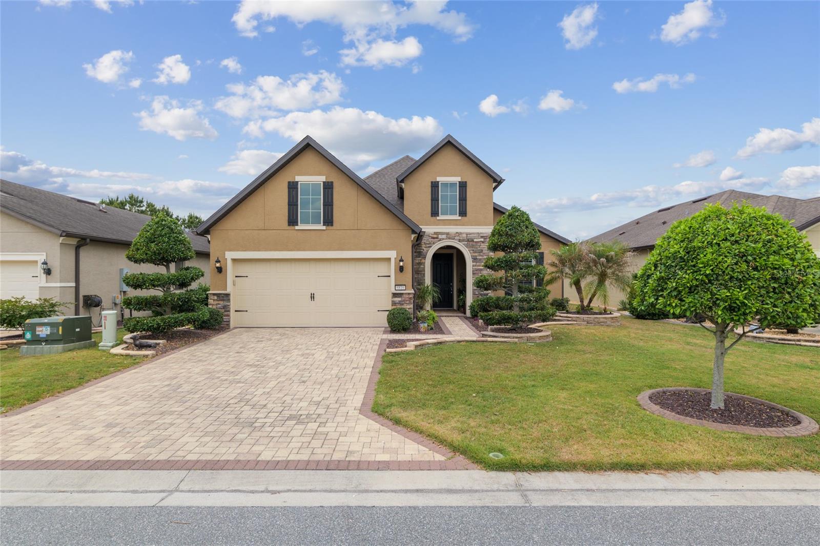 Listing photo id 4 for 6816 95th Circle