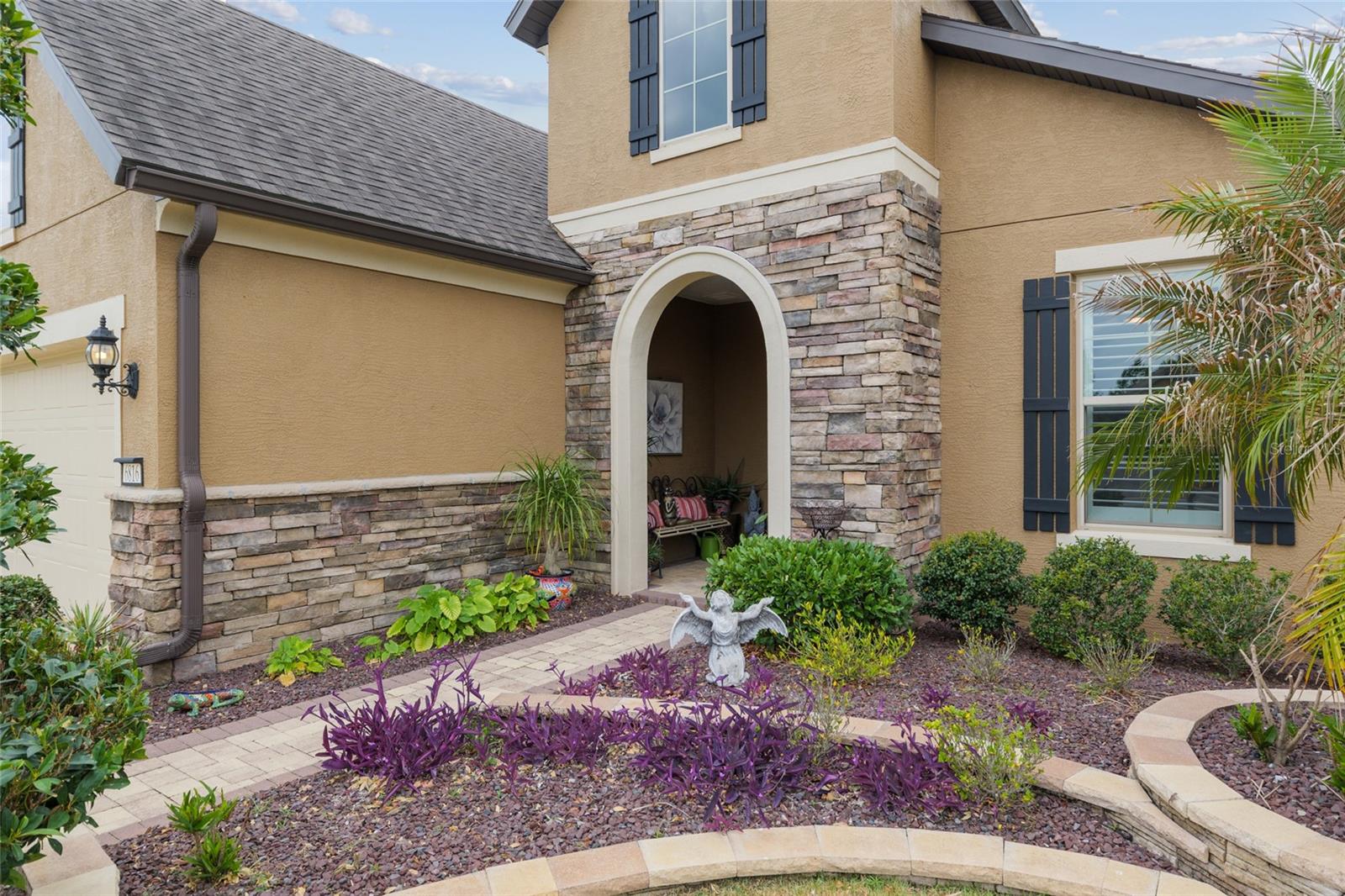 Listing photo id 7 for 6816 95th Circle