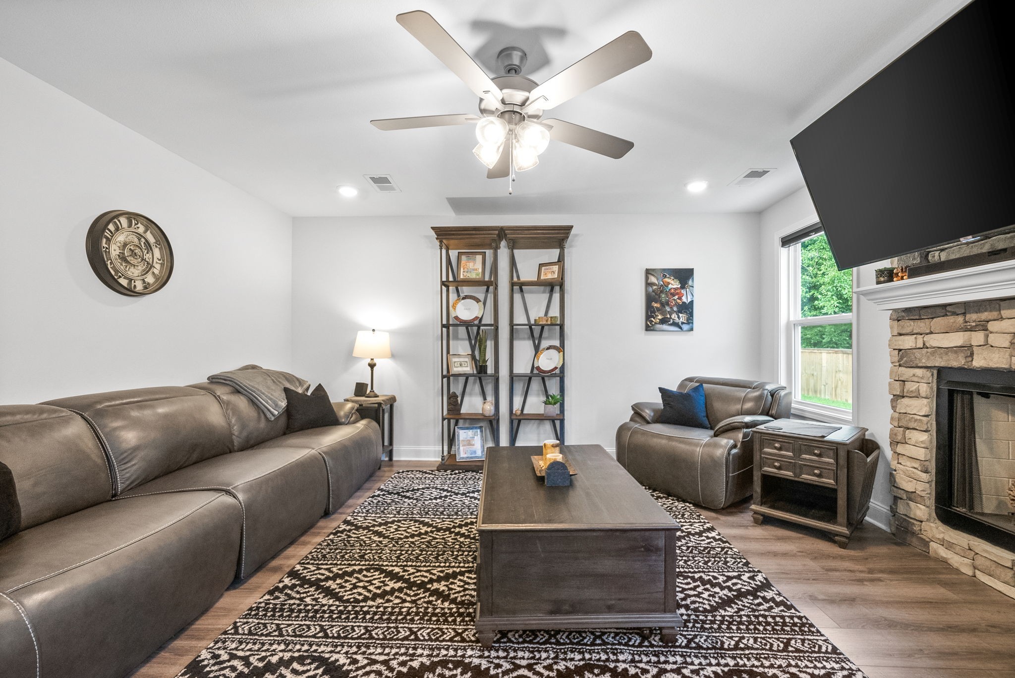 Image 12 of 44 For 4404 4th Street