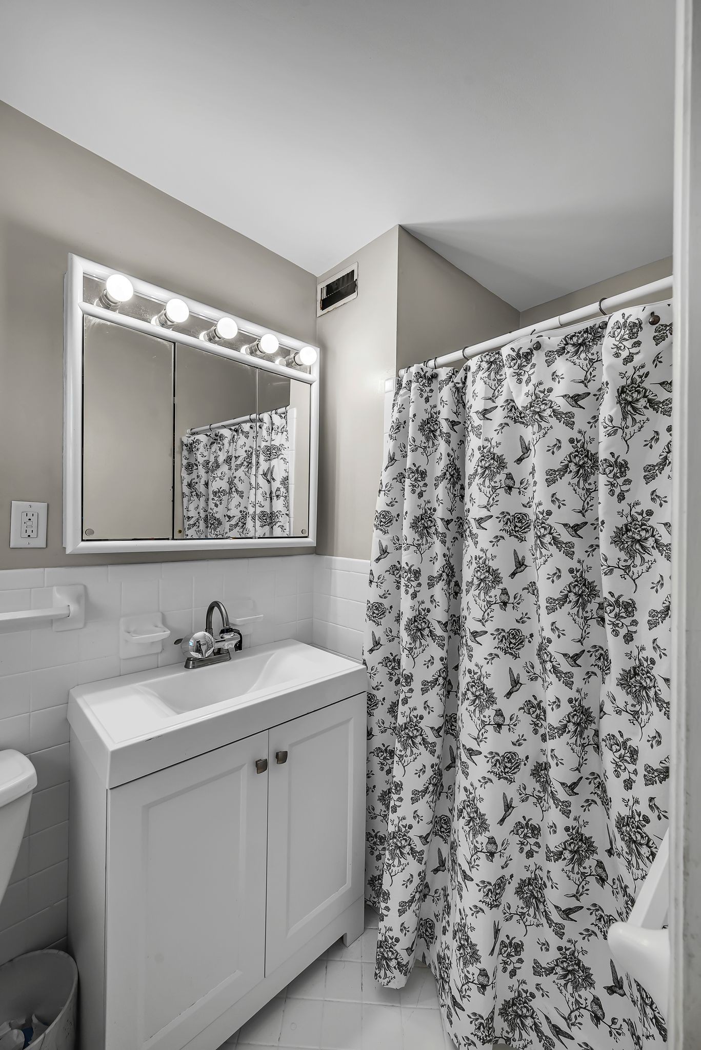 Image 16 of 26 For 2115 39th Drive
