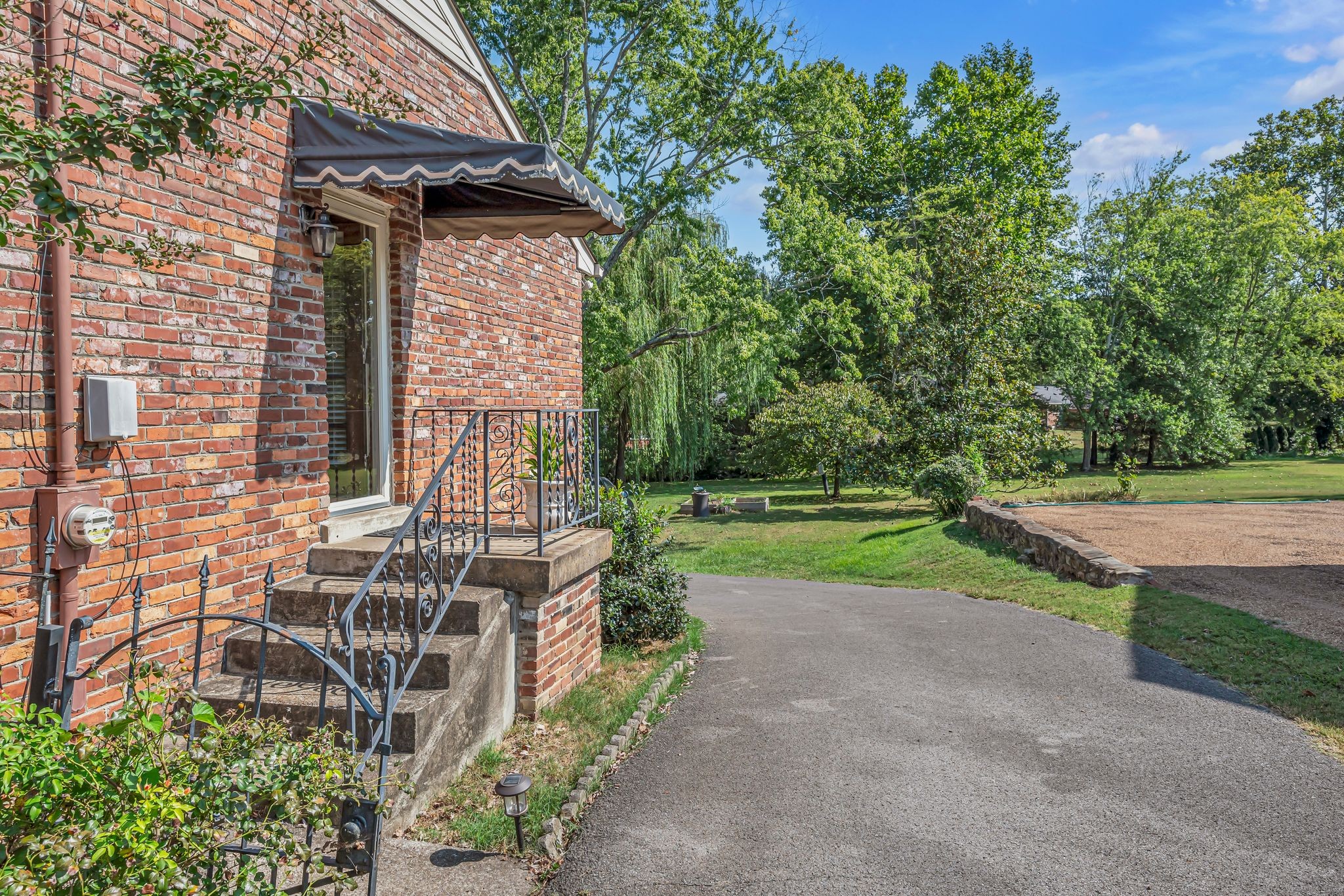 Image 19 of 26 For 2115 39th Drive