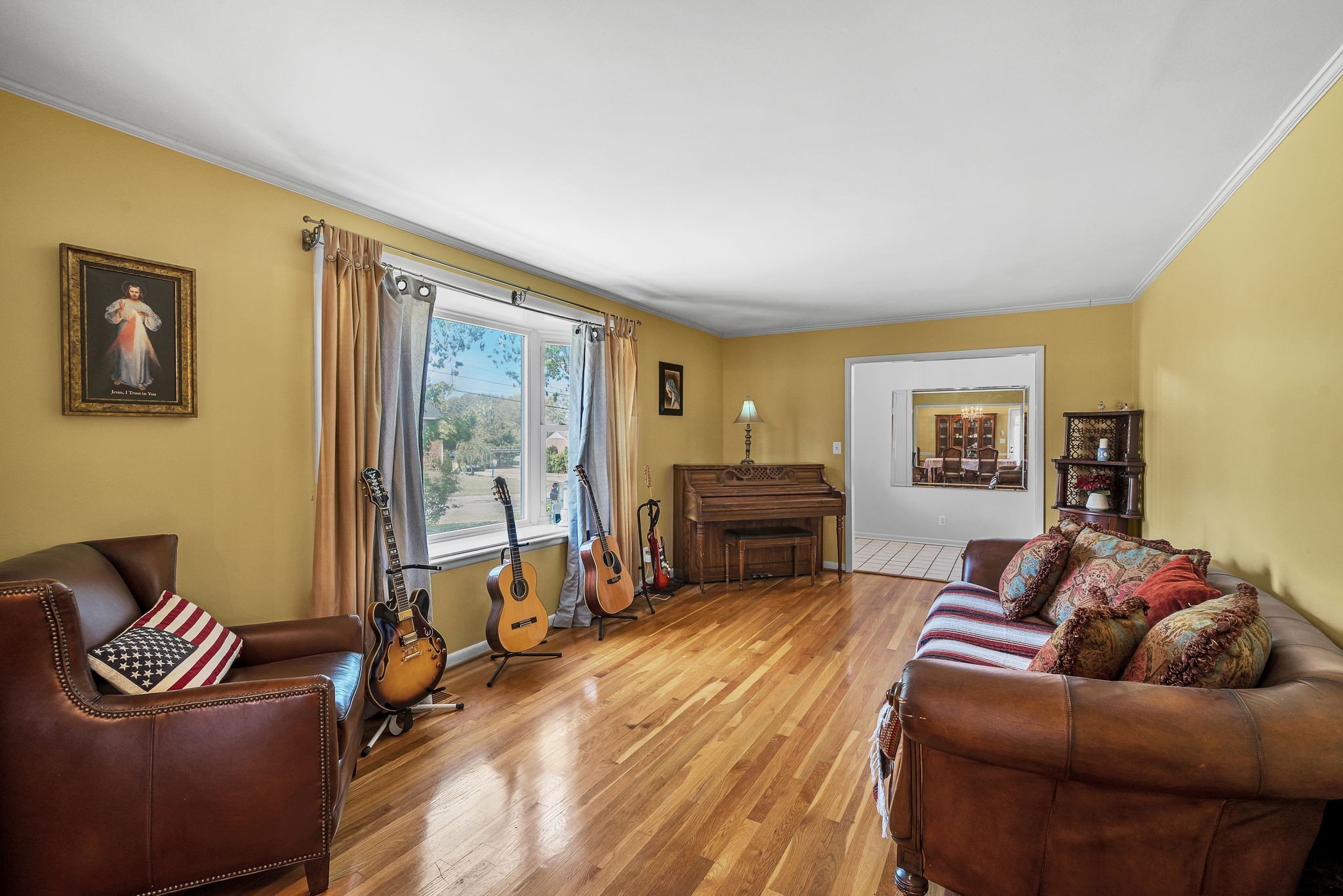 Image 4 of 26 For 2115 39th Drive
