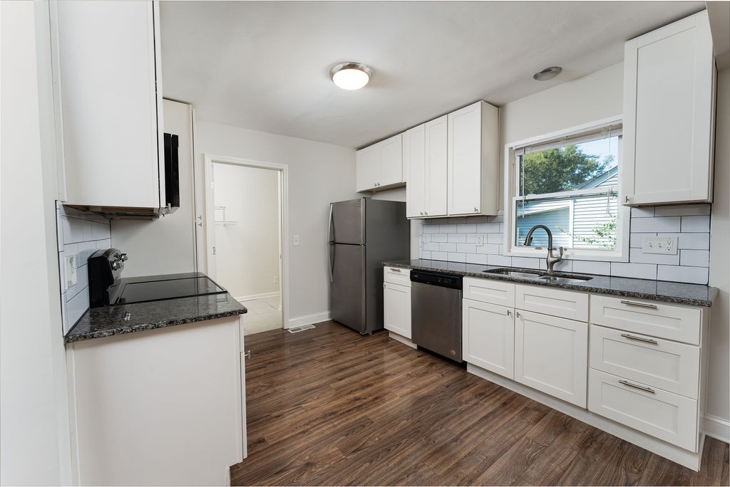 Image 8 of 25 For 4373 31st Street