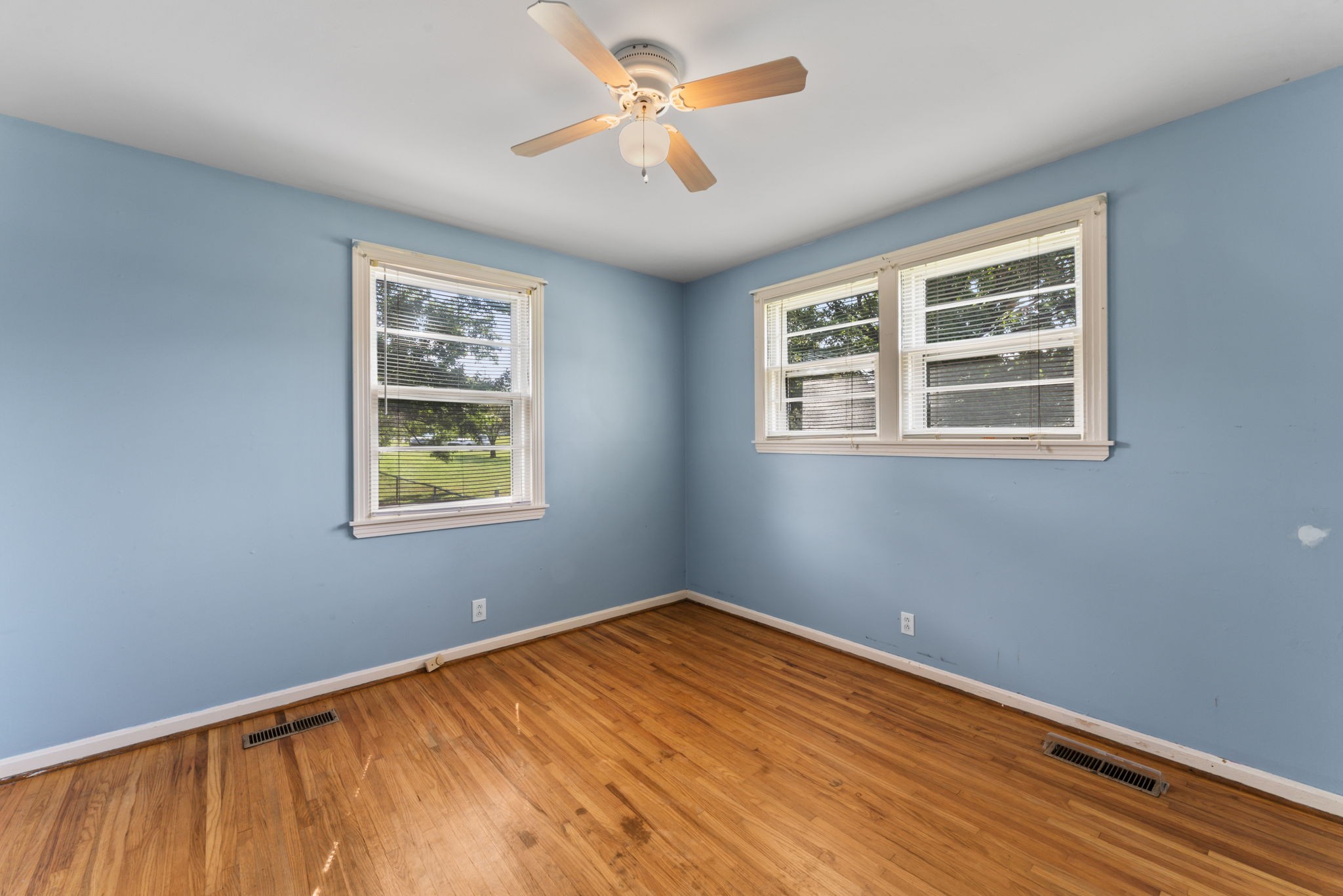 Image 17 of 19 For 8389 Kearney Way