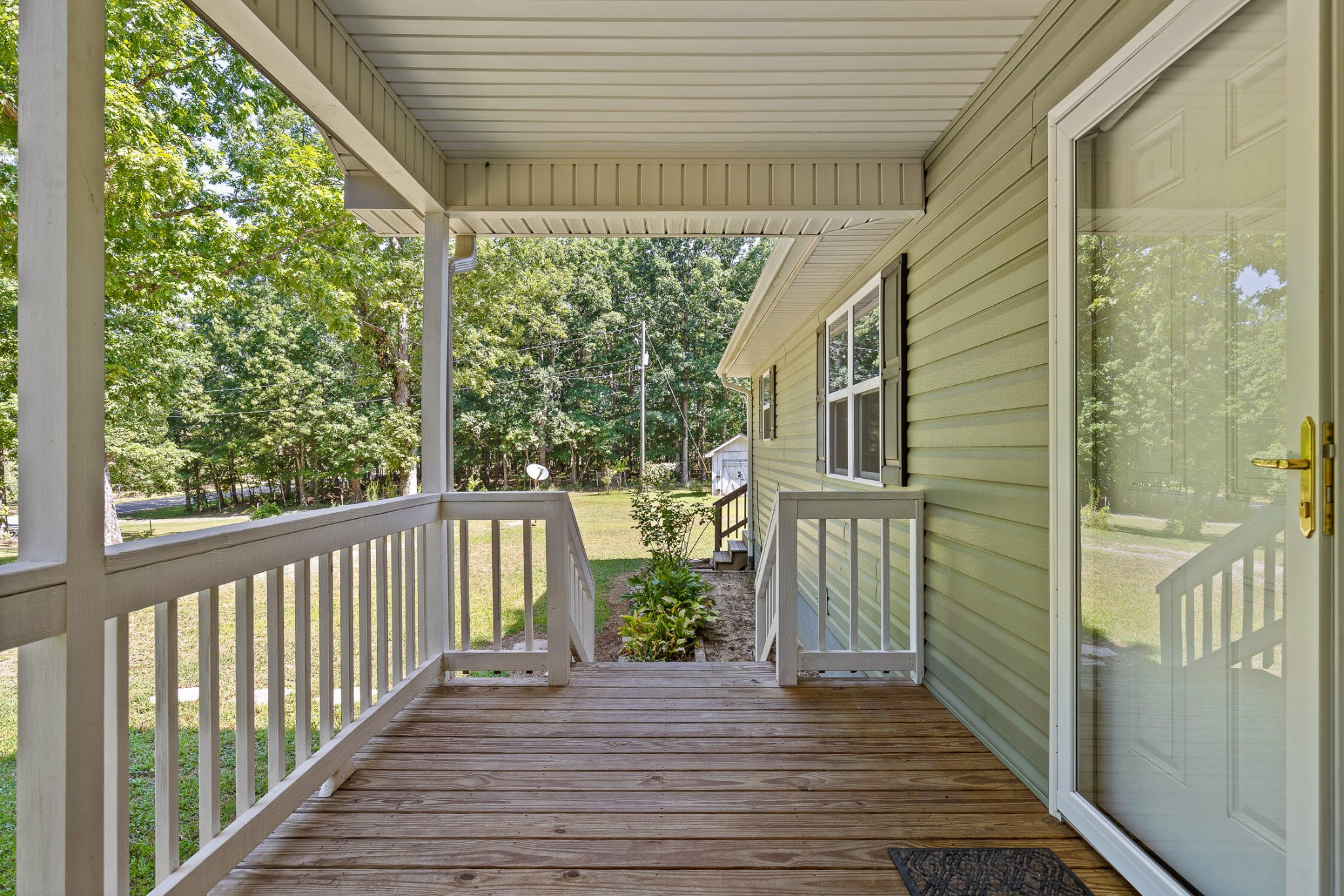 Image 3 of 17 For 8 Hemlock Terrace Place