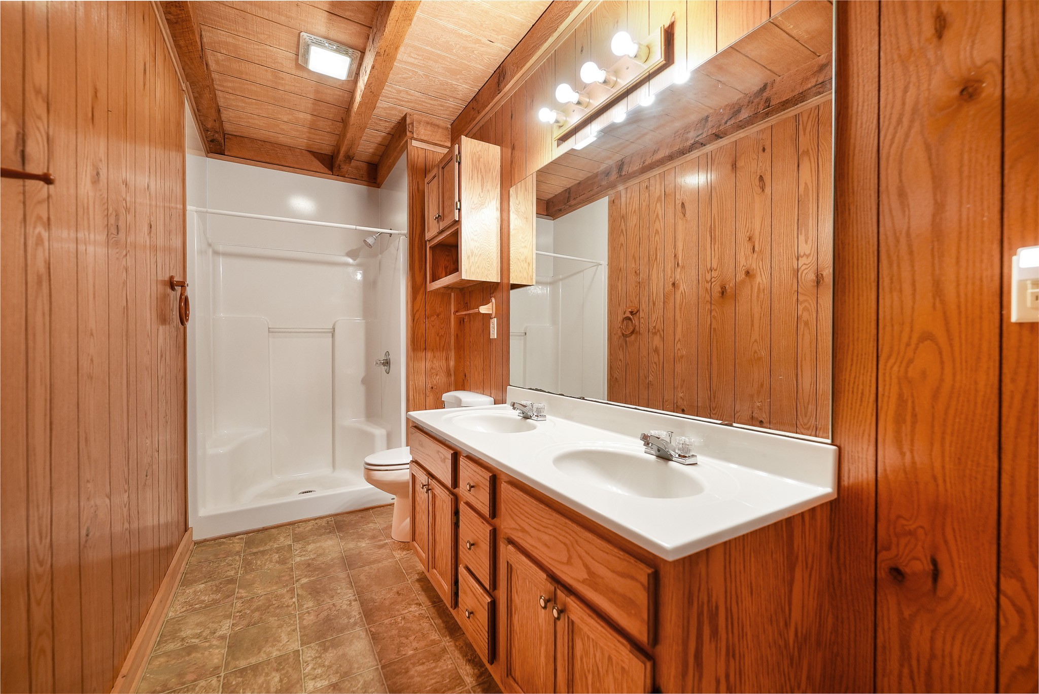 Image 13 of 57 For 4070 Forest Lake Drive
