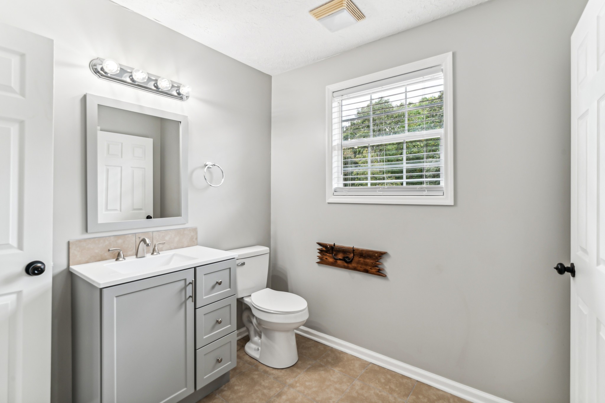 Image 24 of 38 For 18890 60th Street
