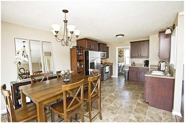 Image 3 of 16 For 3381 44th Court