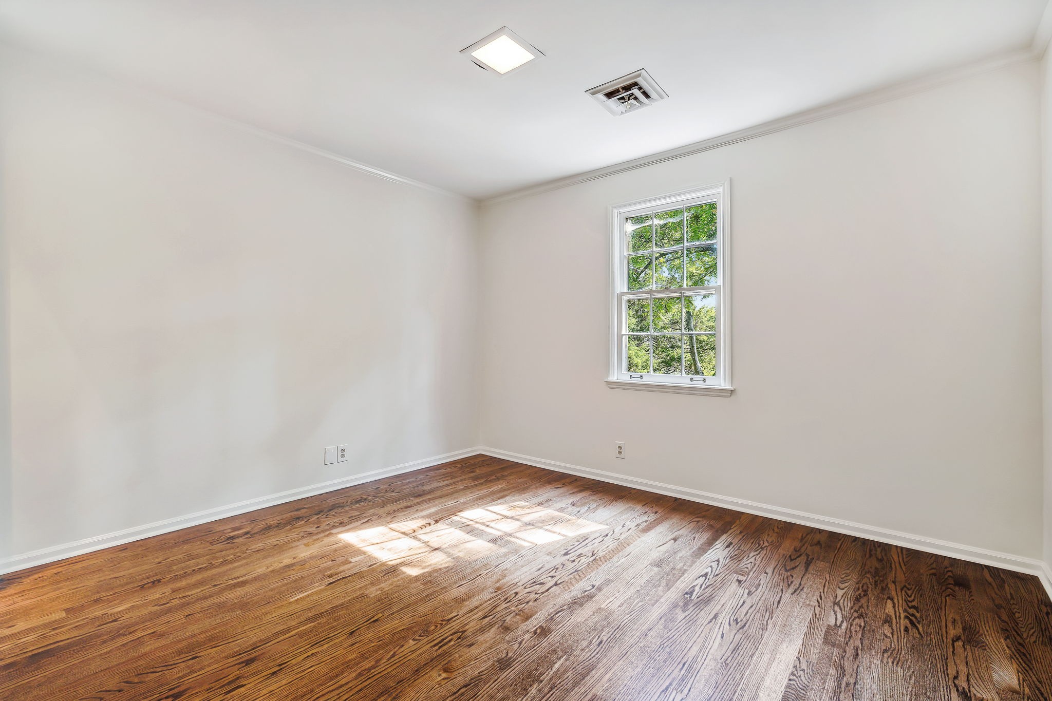 Image 40 of 41 For 14 62nd Terrace