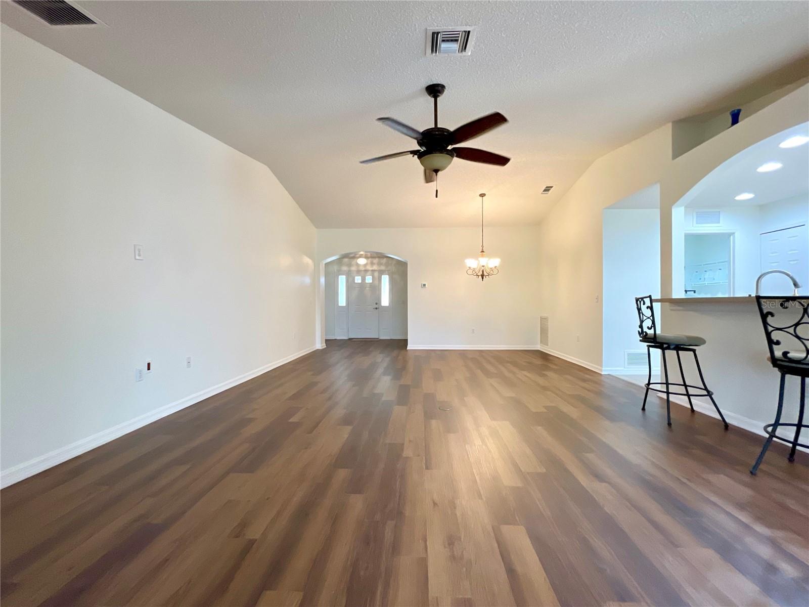 Image 12 of 42 For 15782 16th Avenue Road