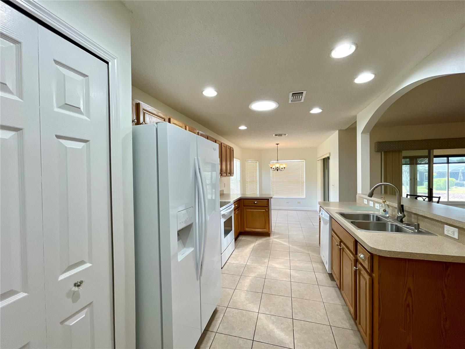 Image 15 of 42 For 15782 16th Avenue Road