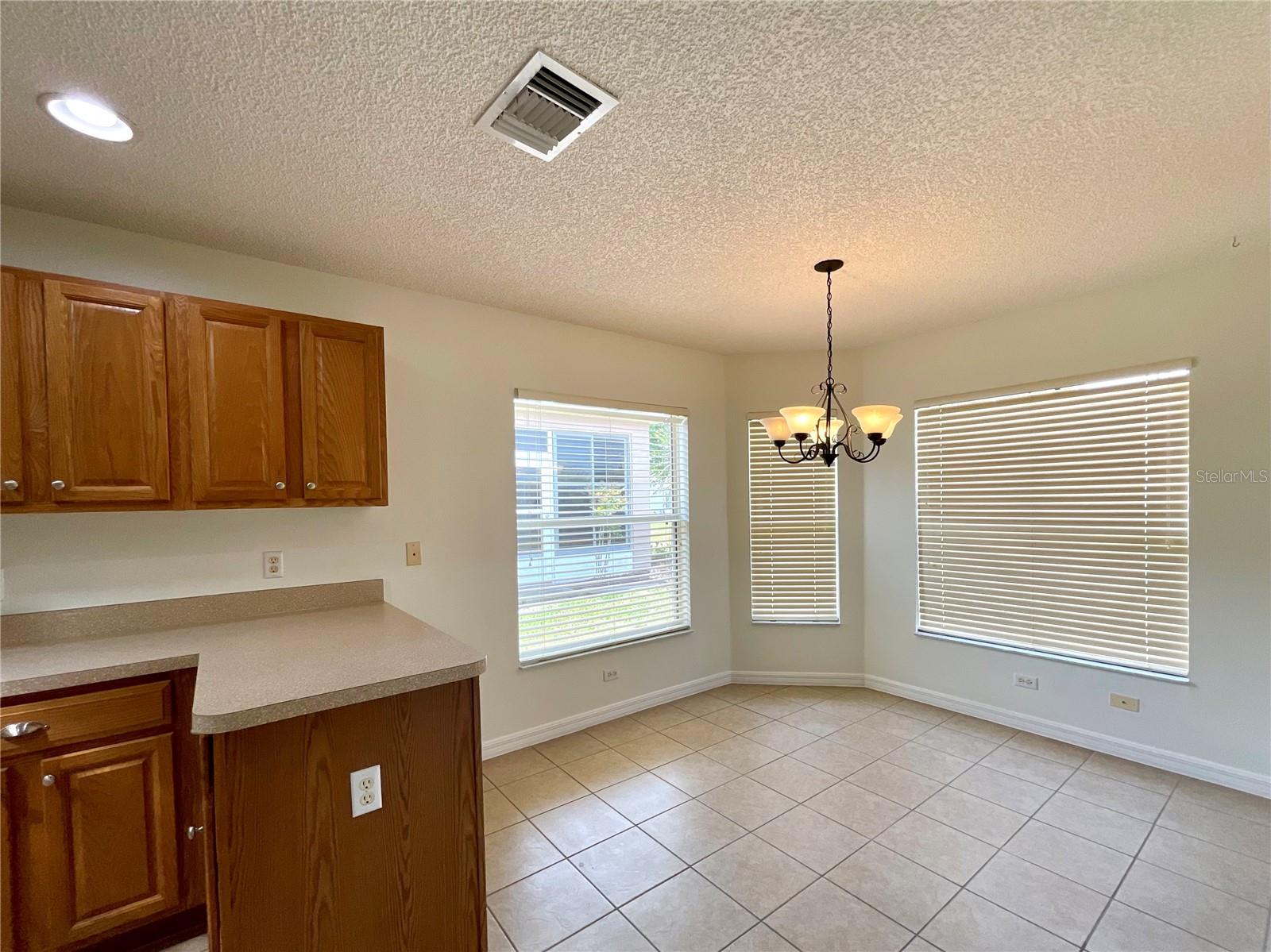 Image 20 of 42 For 15782 16th Avenue Road