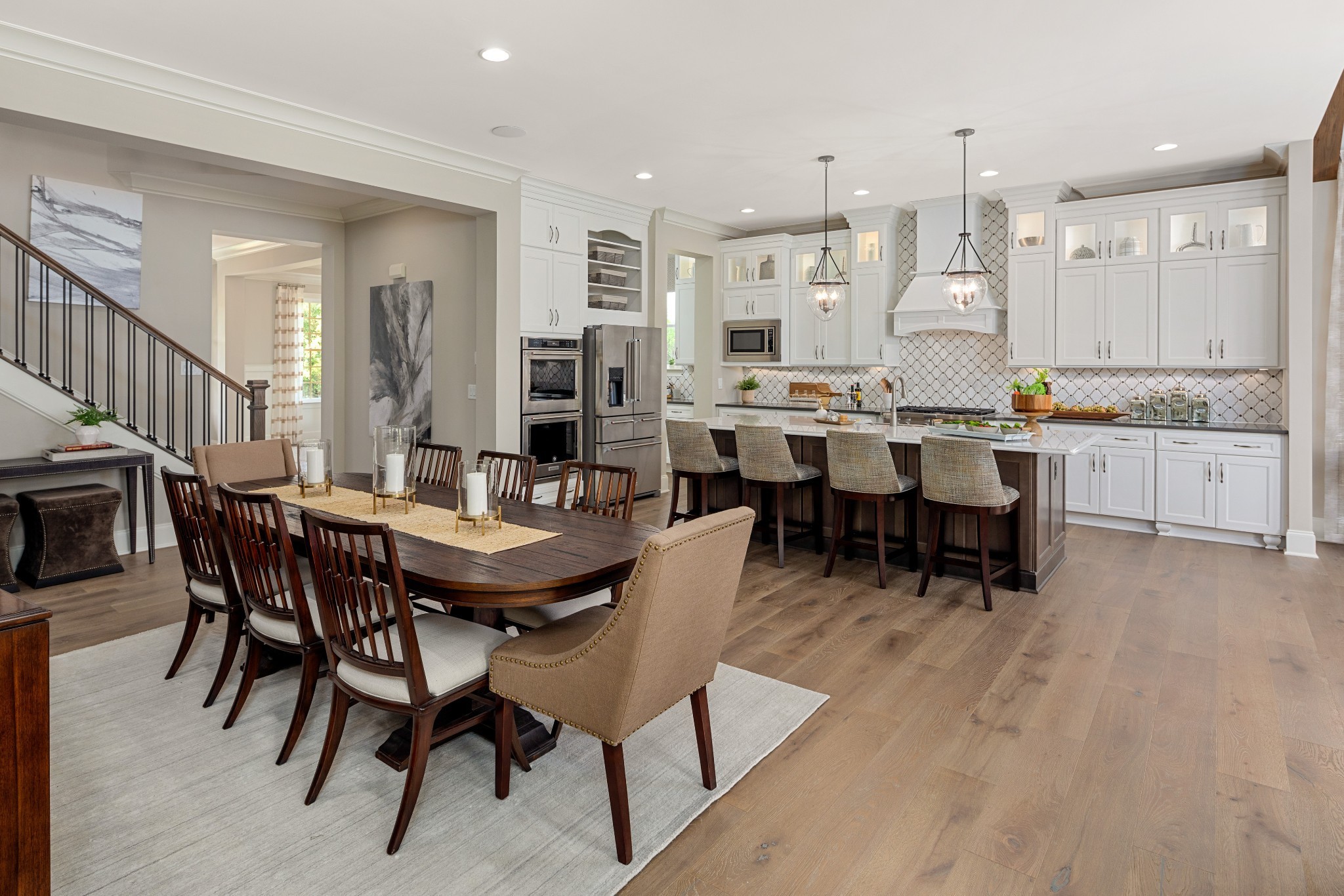 Listing photo id 8 for 1544 17th Court