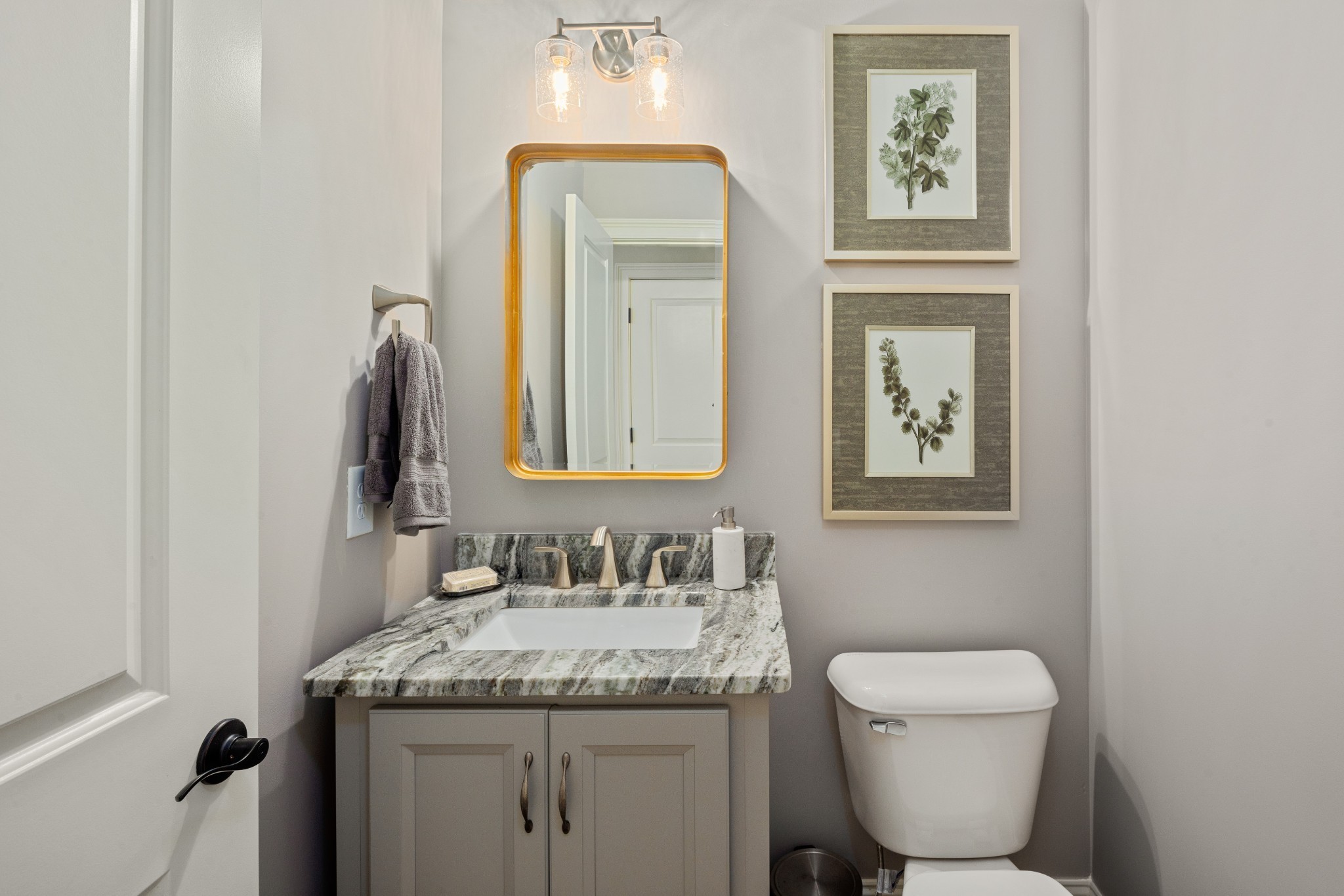 Listing photo id 21 for 1544 17th Court