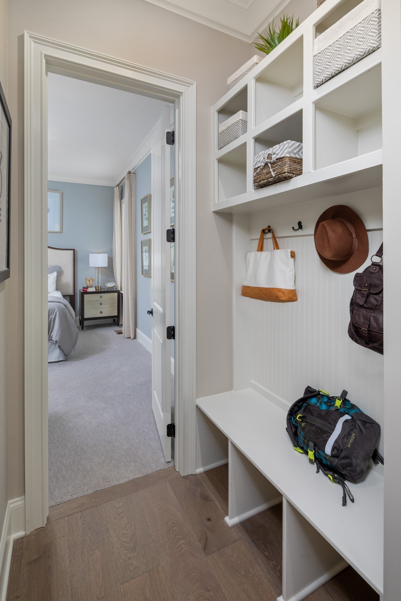 Listing photo id 22 for 1544 17th Court
