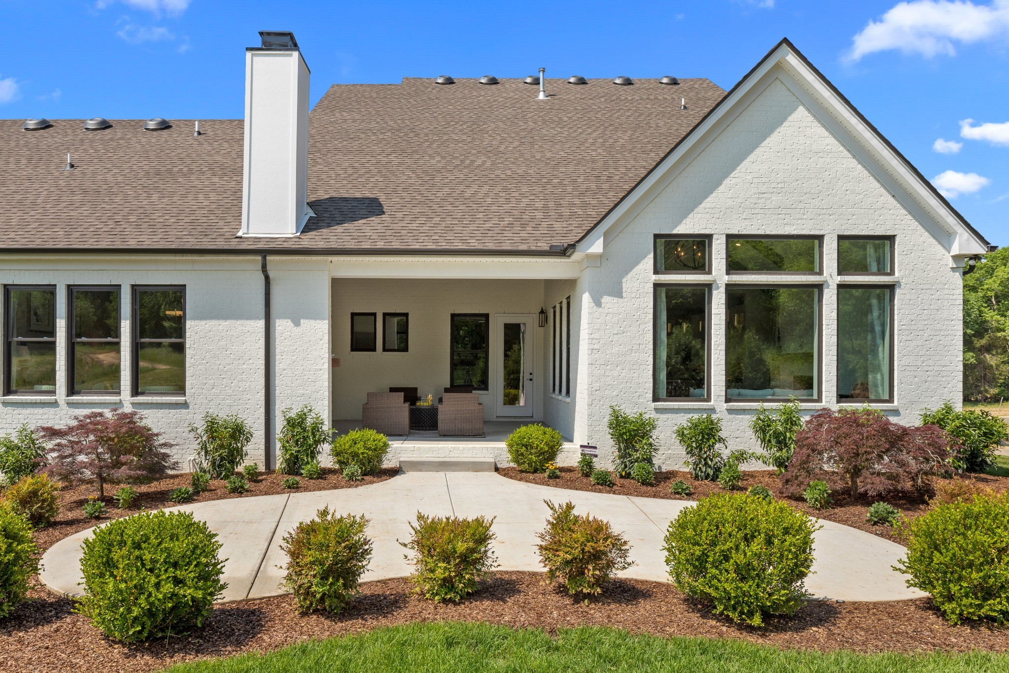 Listing photo id 37 for 1544 17th Court