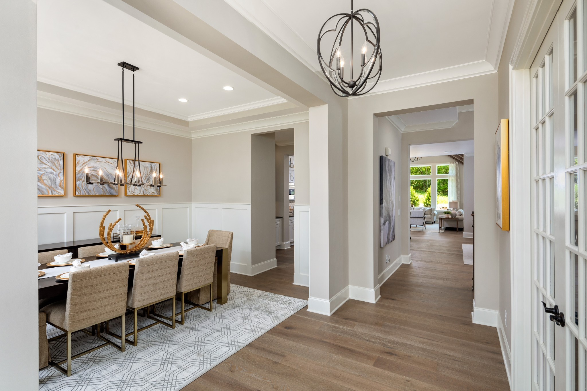 Listing photo id 2 for 1544 17th Court