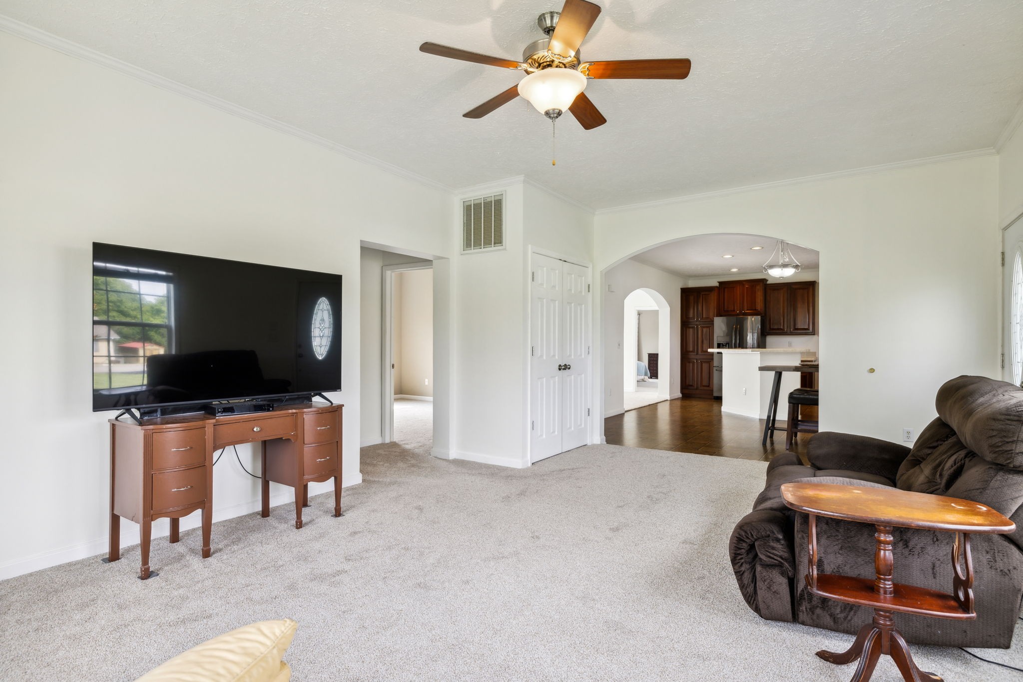 Image 10 of 48 For 219 7th Street