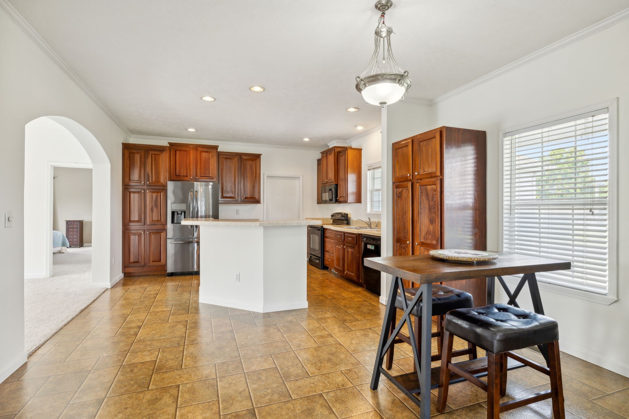 Image 11 of 48 For 219 7th Street