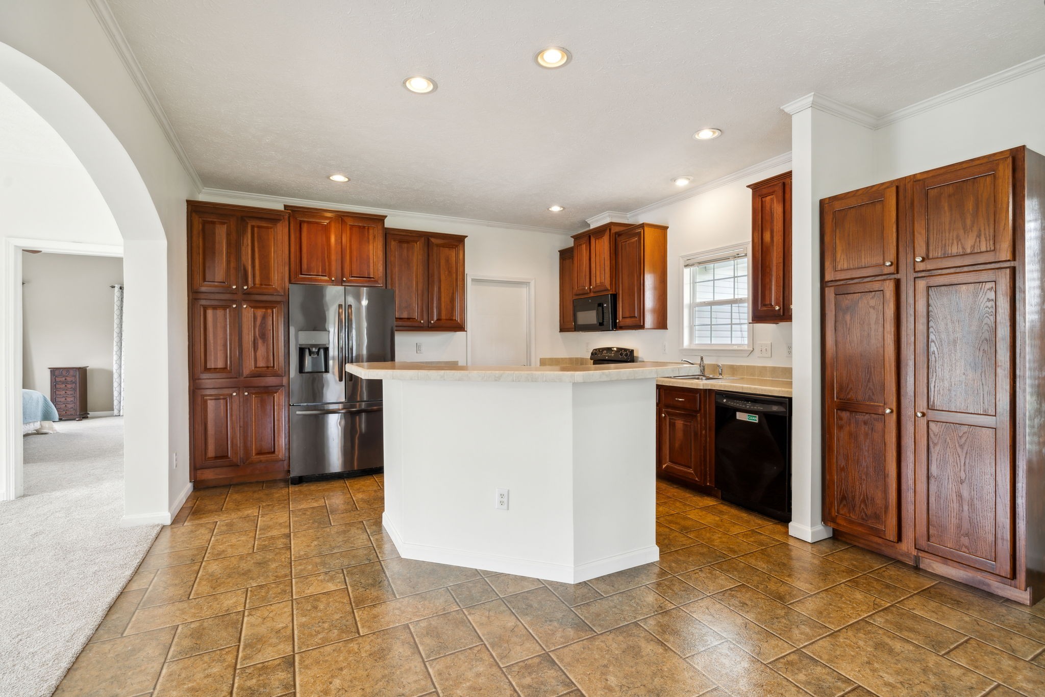 Image 12 of 48 For 219 7th Street