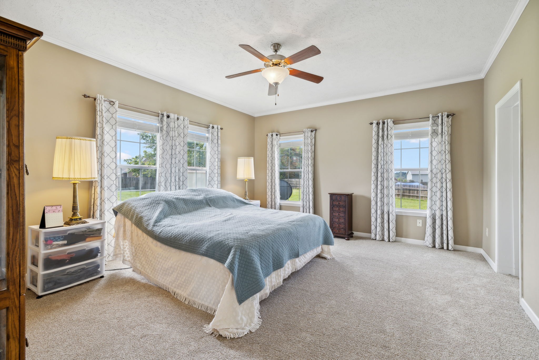 Image 21 of 48 For 219 7th Street