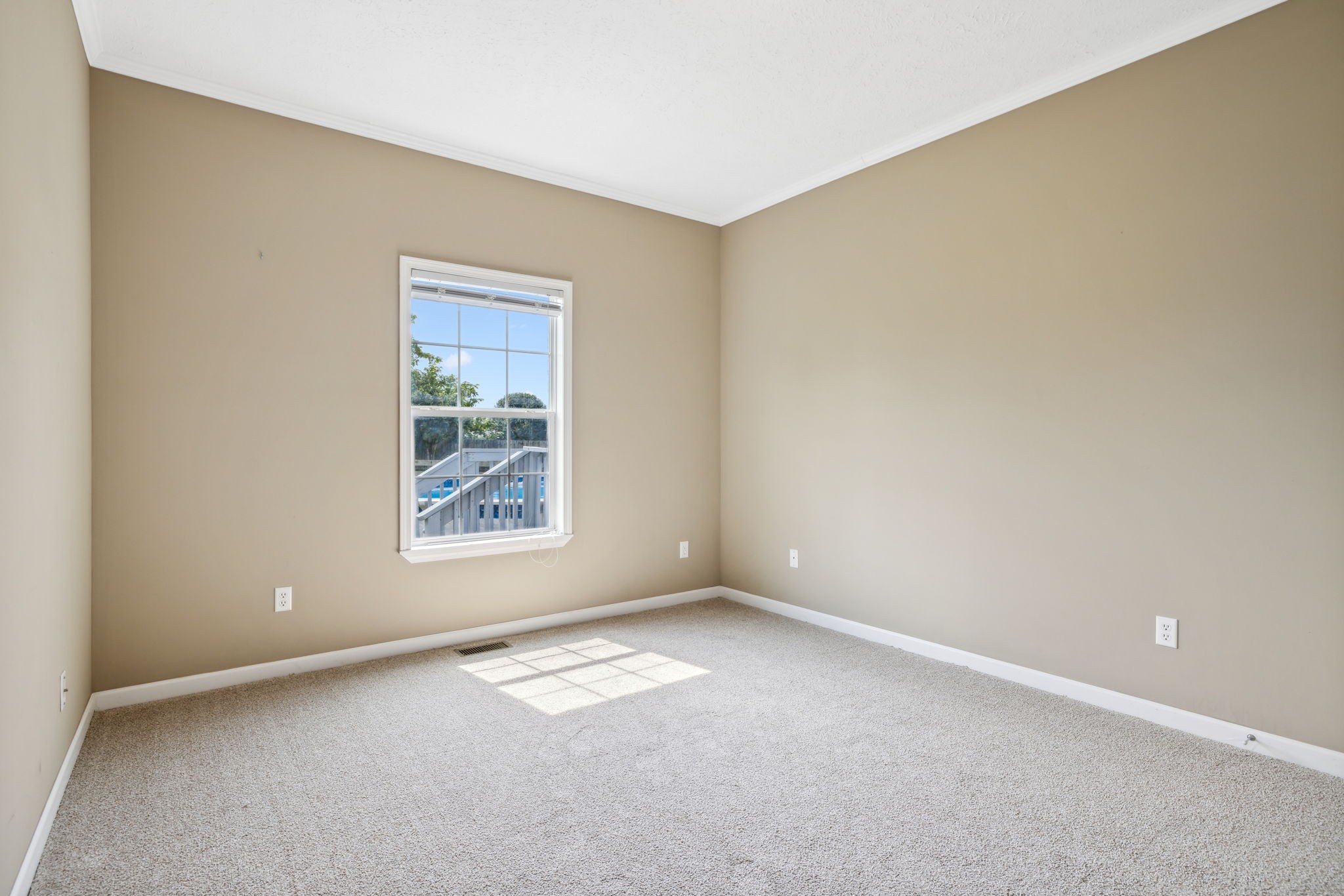 Image 29 of 48 For 219 7th Street
