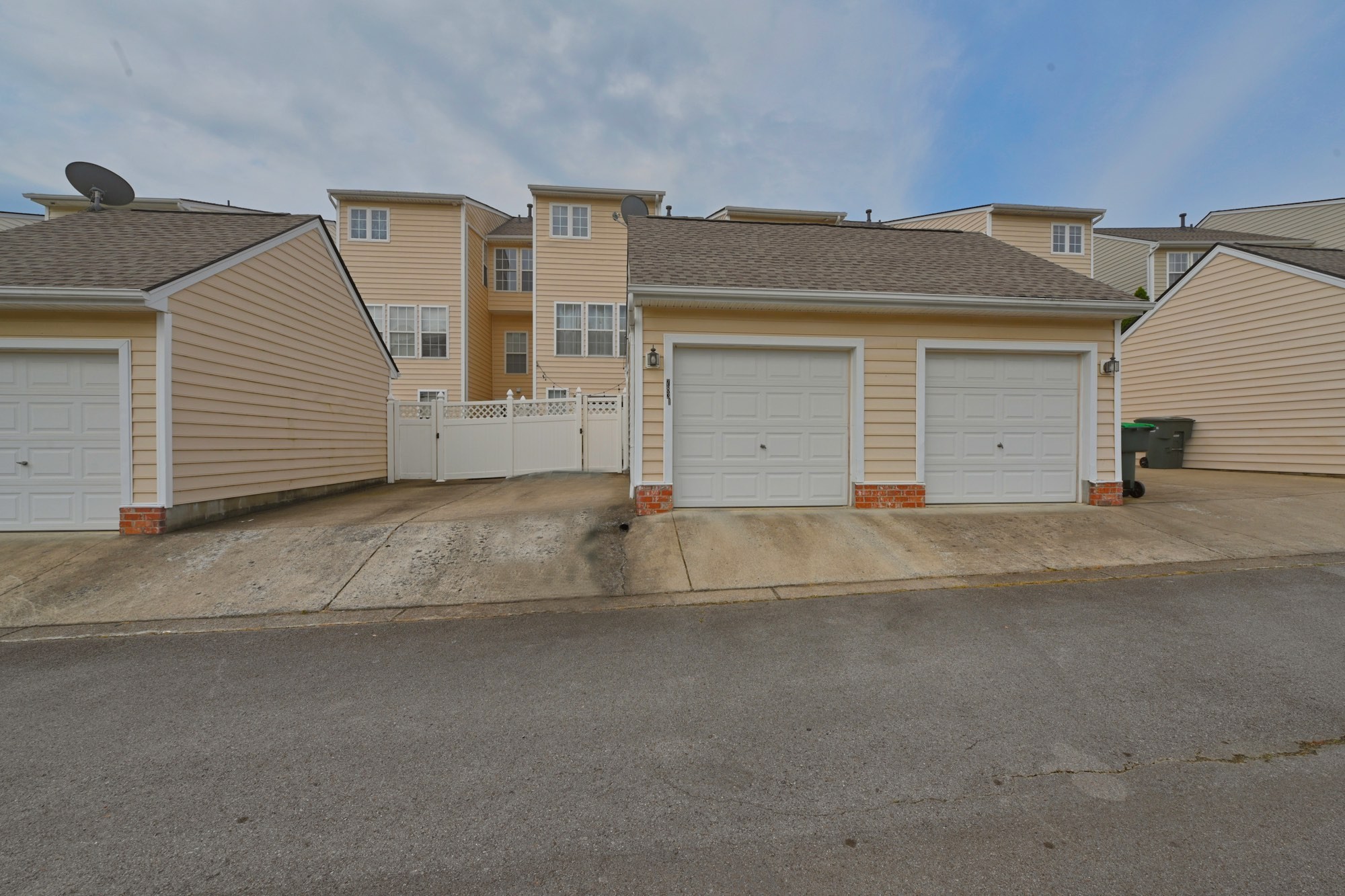 Image 22 of 35 For 4245 110th Avenue