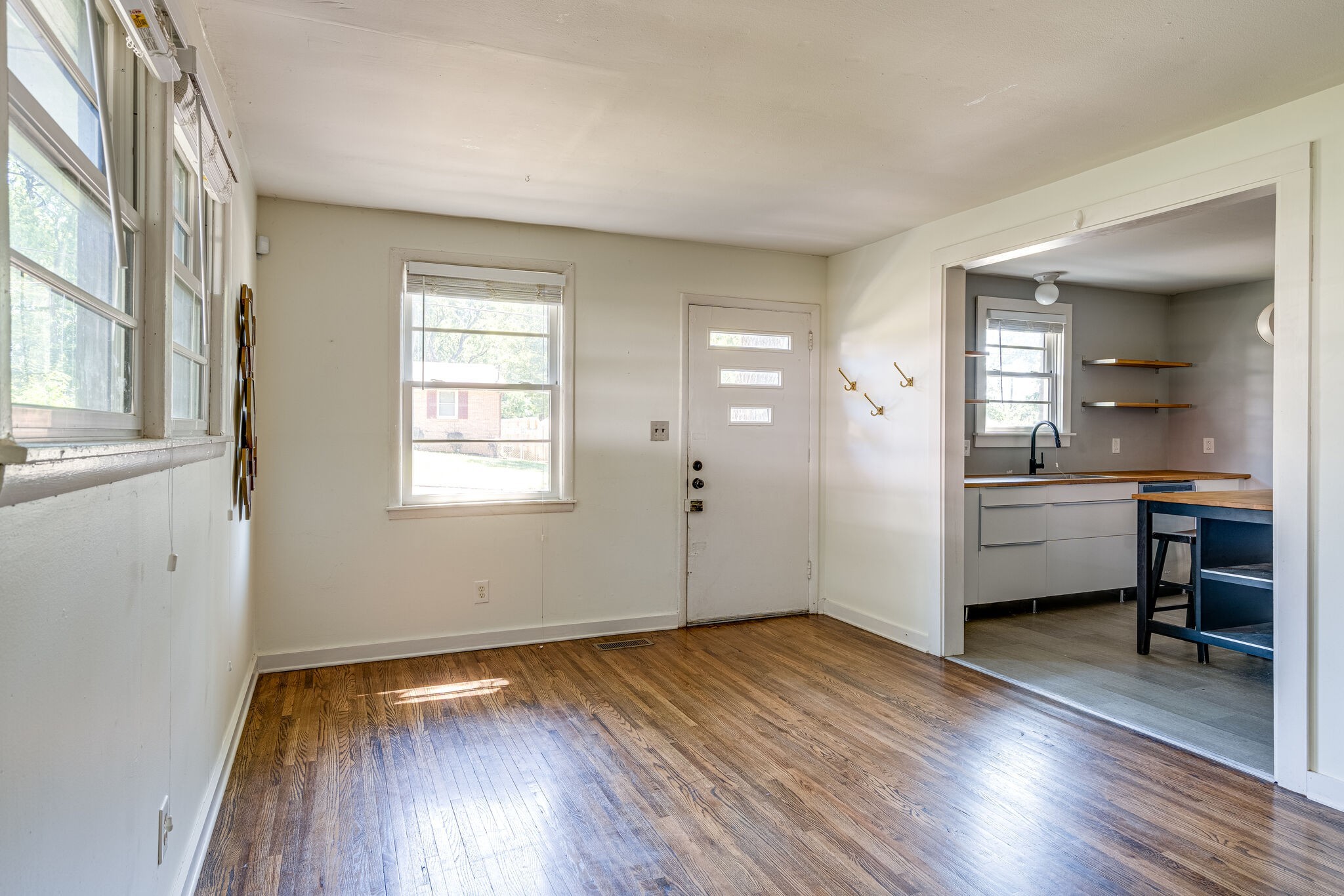 Image 8 of 57 For 2323 55th Avenue Road