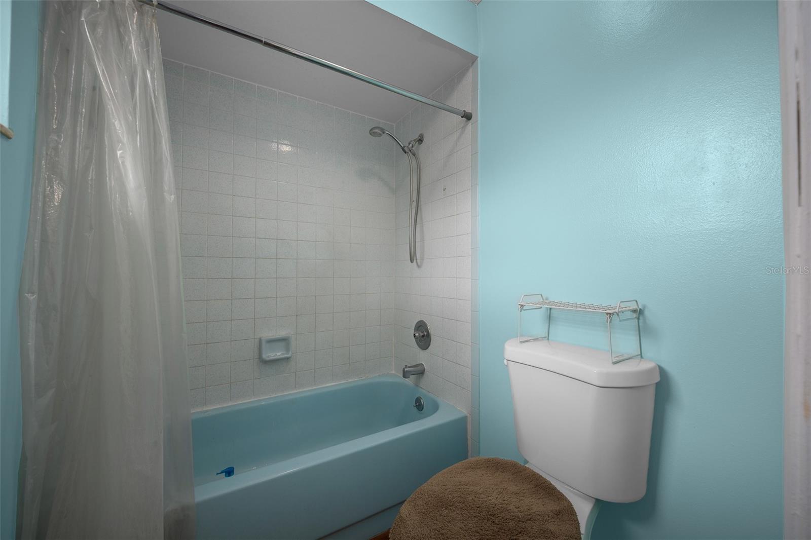 Image 15 of 73 For 21168 Peach Blossom Street