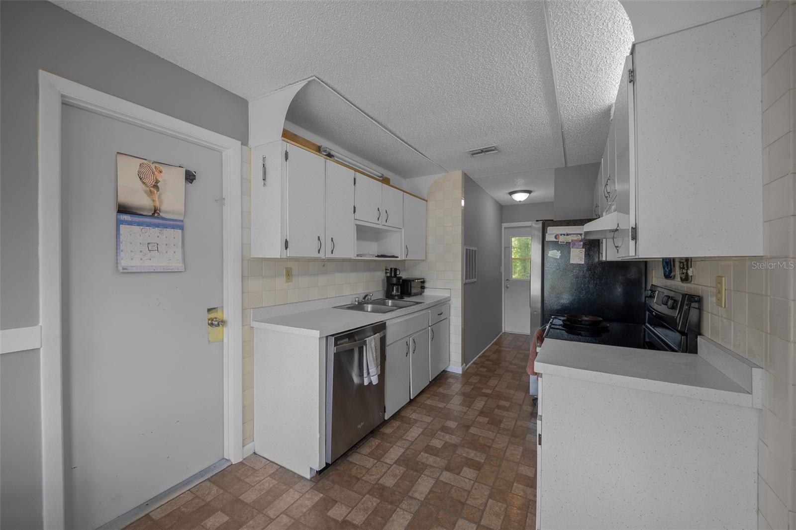 Image 5 of 73 For 21168 Peach Blossom Street