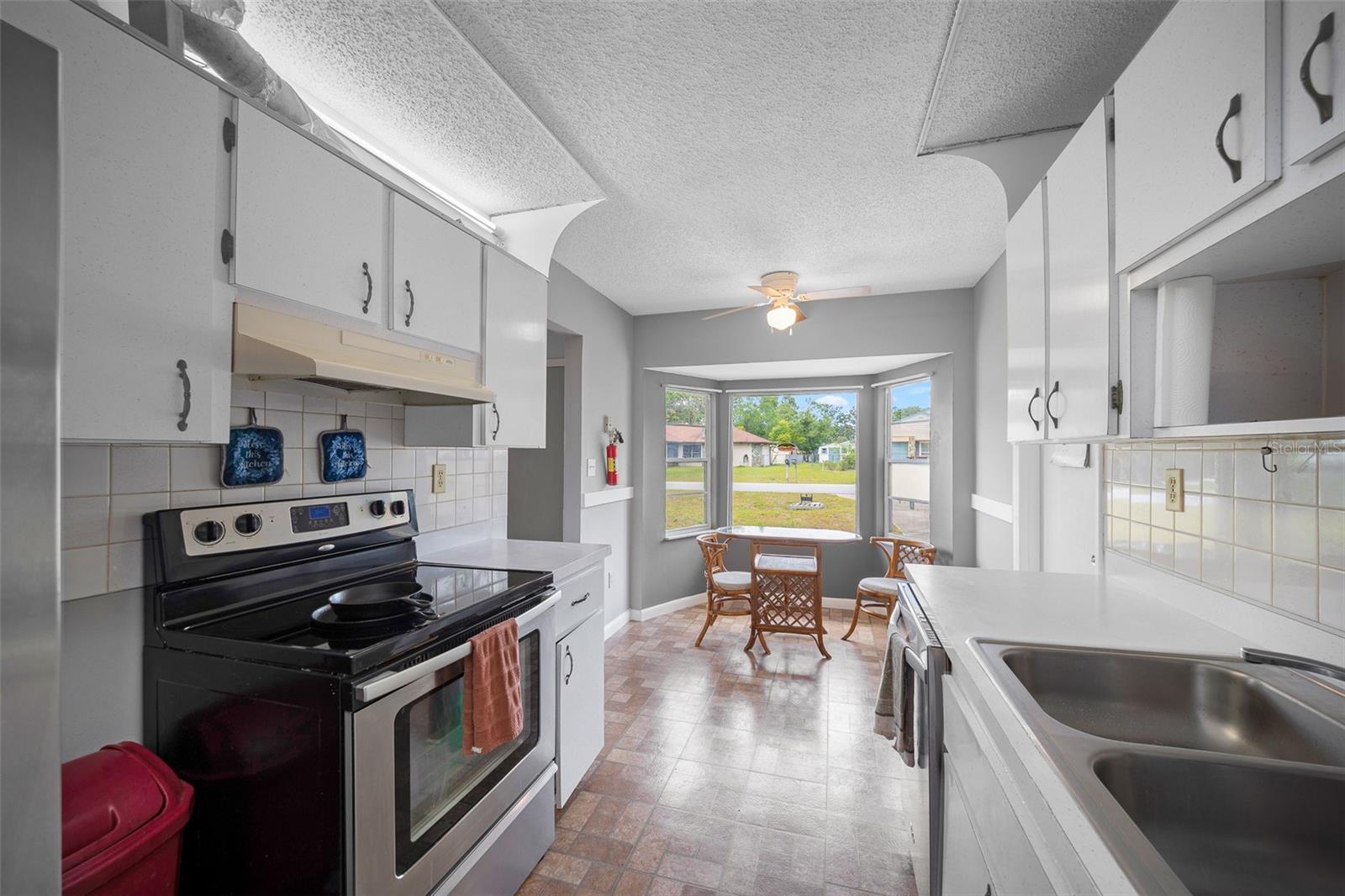 Image 6 of 73 For 21168 Peach Blossom Street