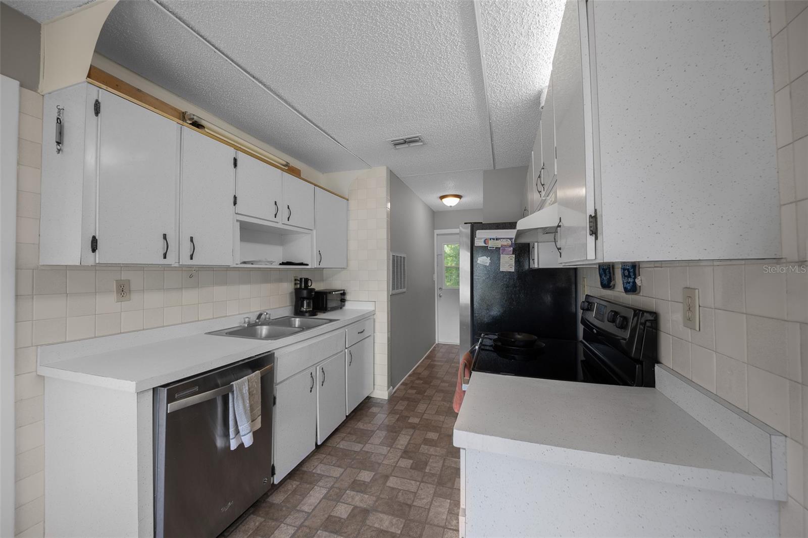 Image 7 of 73 For 21168 Peach Blossom Street