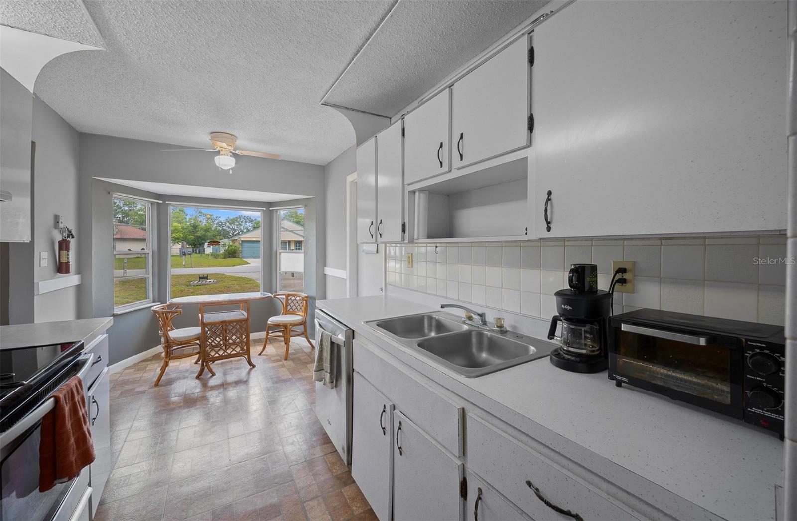Image 8 of 73 For 21168 Peach Blossom Street