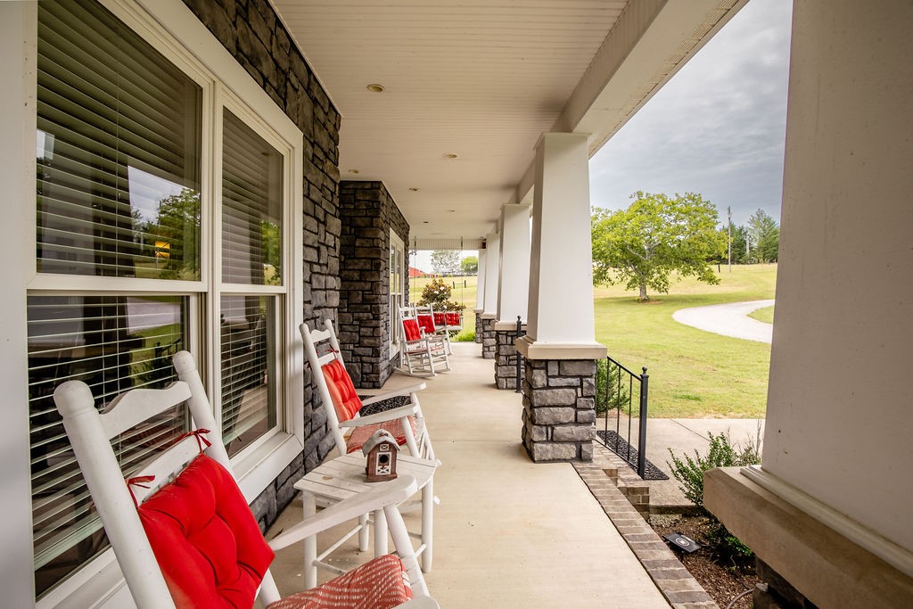 Image 11 of 58 For 9693 90th Street