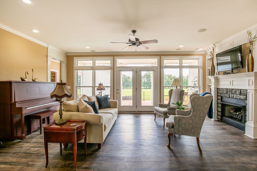 Image 12 of 58 For 9693 90th Street