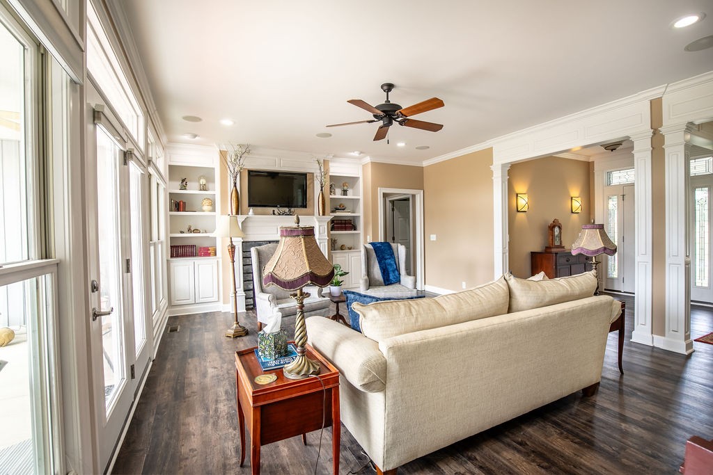 Image 15 of 58 For 9693 90th Street
